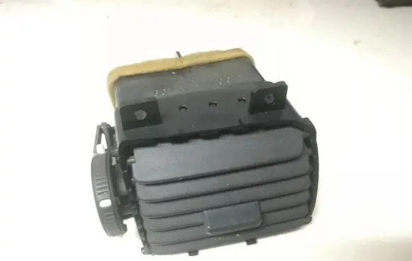 Nissan Almera N16 Dash center air vent grill 68751BM400