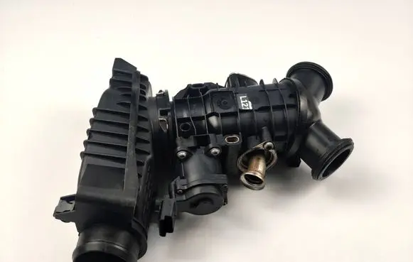 Land Rover Discovery 3 - LR3 Throttle valve 4S7Q9L444CK 4S7Q9L444C