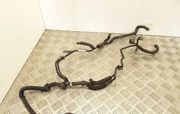 Volkswagen Tiguan Engine coolant pipe/hose 5Q0121064BB