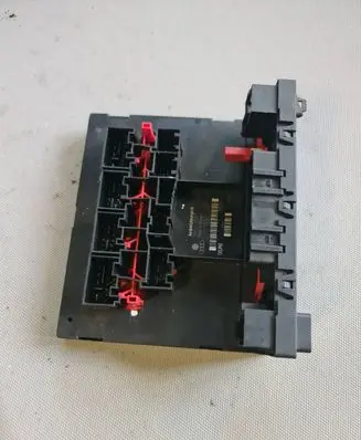 Volkswagen PASSAT B6 Comfort/convenience module 3C0937049H 28027754 H37S1301