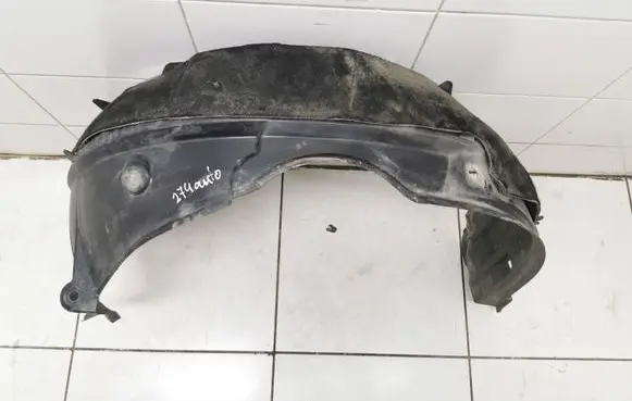 Toyota Avensis T250 Front wheel arch liner splash guards