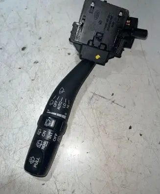 Ford Focus Wiper control stalk 202005765