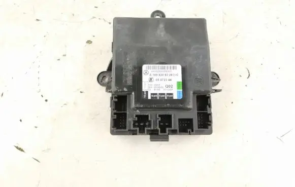 Mercedes-Benz B W245 Door control unit/module 1698202985 1699000500