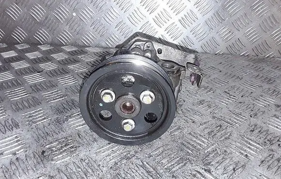 Citroen C6 Power steering pump 9658419680
