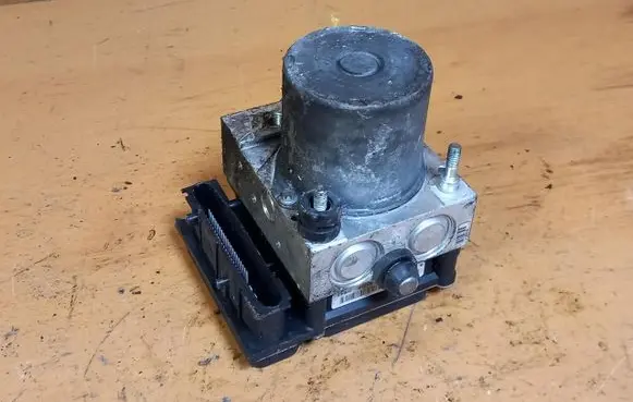 Subaru Outback ABS Pump 0265950813