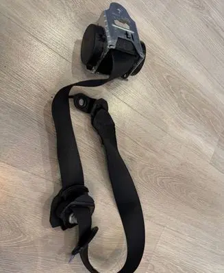 Mercedes-Benz ML W164 Front seatbelt A2518607685 2518607685