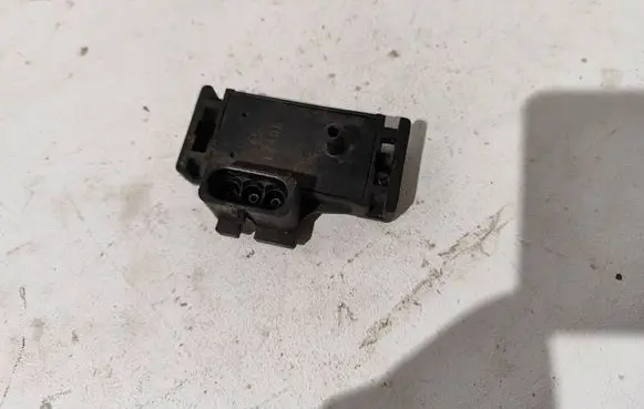 Volvo S40, V40 Air pressure sensor 4517406 8768309