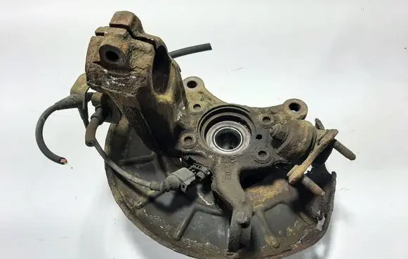 Front wheel hub