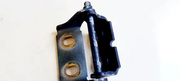 Ford Mondeo MK II Tailgate/trunk/boot hinge