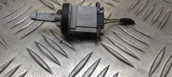 Audi A4 S4 B7 8E 8H Interior temperature sensor 1K0907543A