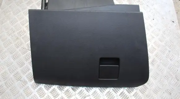 Opel Astra H Glove box 13191459
