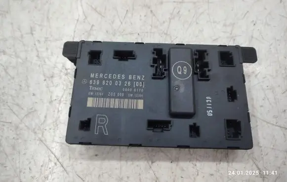 Mercedes-Benz Vito Viano W639 Door control unit/module 6398200326