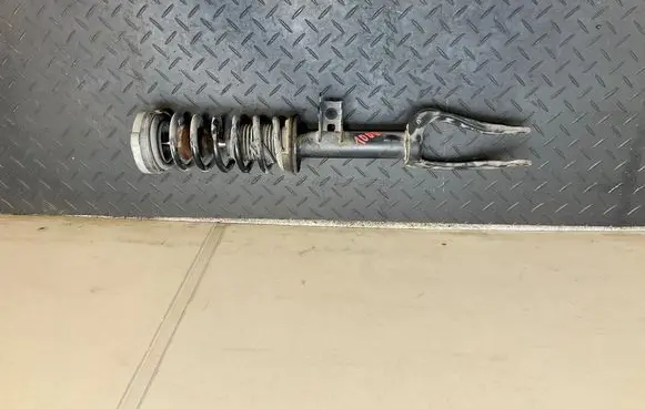 BMW 5 F10 F11 Front shock absorber with coil spring 6789362