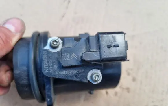 Peugeot 3008 I Mass air flow meter 9683282980