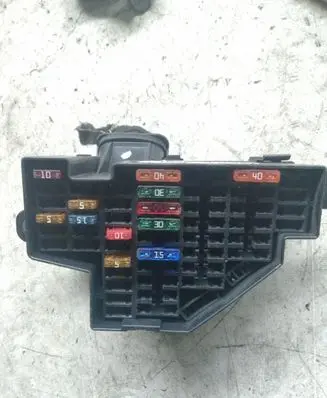Audi A3 S3 A3 Sportback 8P Fuse module 02090905677