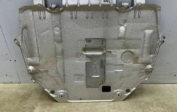 Opel Combo E Engine splash shield/under tray 9847329480