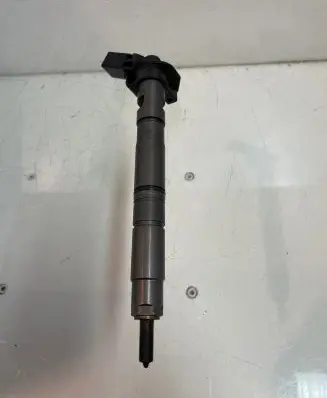 Audi A6 S6 C6 4F Fuel injector 20042701343 0445115078 5LEF4AHT
