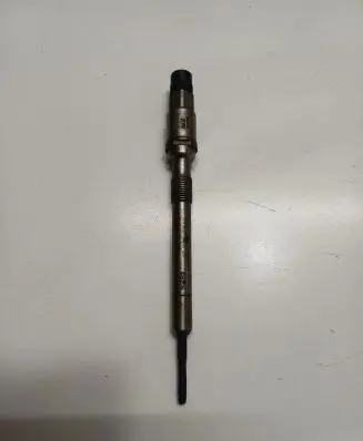 Volkswagen Touran II Glow plug 03L905061G