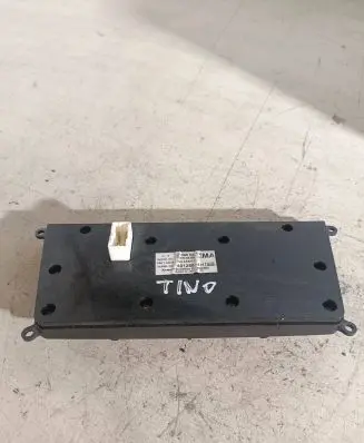 Front door interior handle