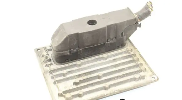 Ford Focus Engine control unit/module 5S6112A650DA