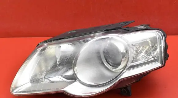 Volkswagen PASSAT B6 Headlight/headlamp 3C0941005S