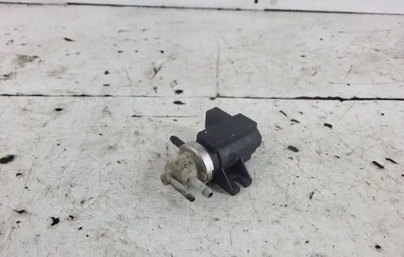 Volkswagen Golf IV Turbo solenoid valve PA66GF35
