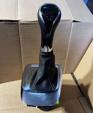 Opel Crossland X Gear lever shifter trim leather/knob brak