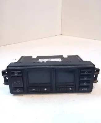 Audi A3 S3 8L Climate control unit 5HB00760804 8L0820043D D750302