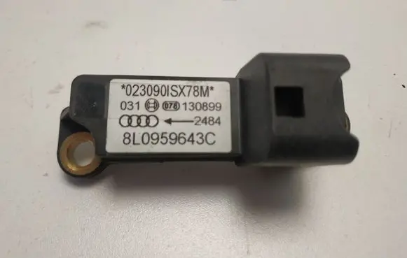 Audi A3 S3 8P Airbag deployment crash/impact sensor 8L0959643C
