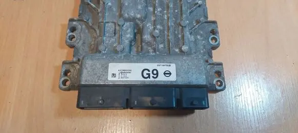 Nissan Juke I F15 Engine control unit/module ECU 23710HY00B SID310 A2C98623500