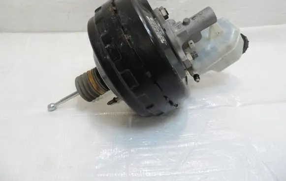 Chevrolet Cruze Brake booster 13252944