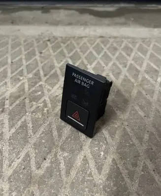 Volkswagen Golf VII Hazard light switch 5G1919225