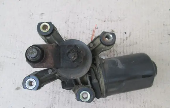 Nissan Micra Front wiper linkage and motor