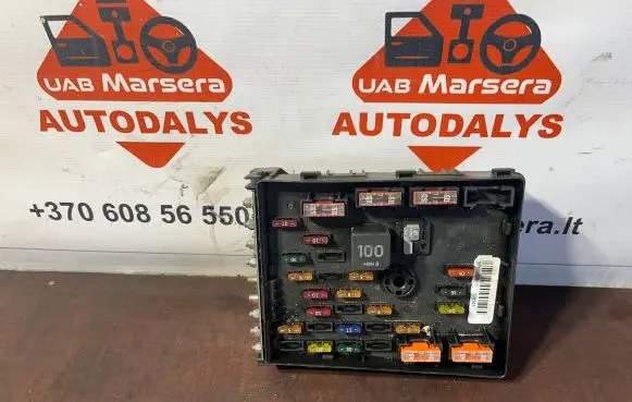 Volkswagen PASSAT B6 Fuse module 3C0937125 63592777