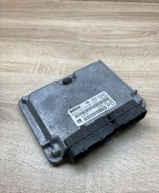Opel Zafira A Engine control unit/module ECU 24417169 0281010268