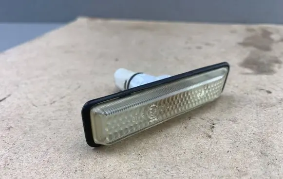 BMW X5 E53 Front fender indicator light 63132492180 2492180 63137164492