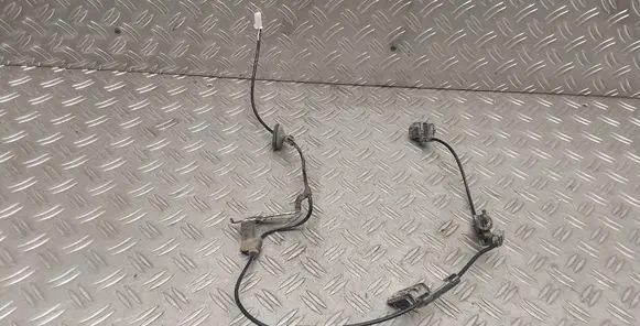 Toyota Prius (XW50) Rear ABS sensor wiring 8951547020