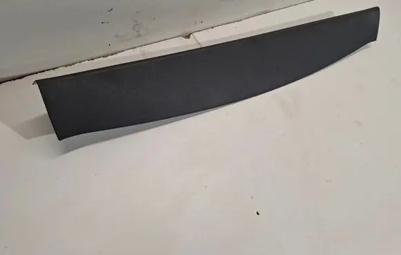 Volvo V60 Tailgate/trunk upper cover trim 39804575