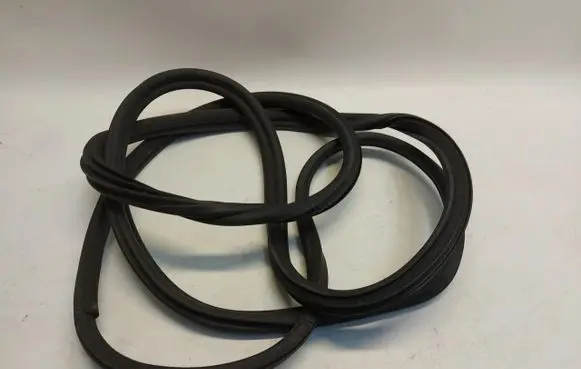 Mercedes-Benz EQV 447 Rear door rubber seal (on body) mereqv