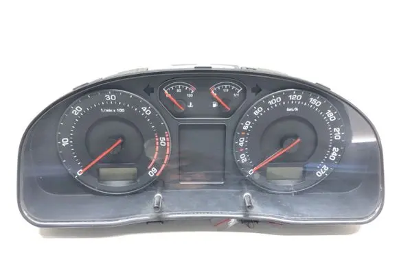 Skoda Superb B5 (3U) Speedometer (instrument cluster) 3U0920811A