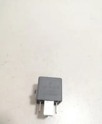 Mercedes-Benz A W169 Other relay A0025422619