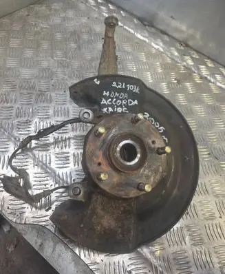Honda Accord Front wheel hub 