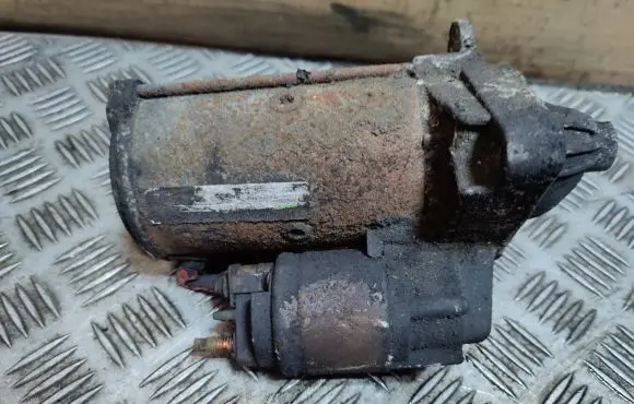 Renault Laguna III Starter motor 0690MM