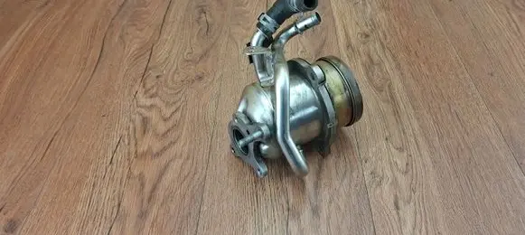 Renault Scenic IV - Grand scenic IV EGR valve cooler 147357337R