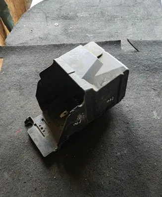 Ford Mondeo MK IV Battery tray 6G9110723A