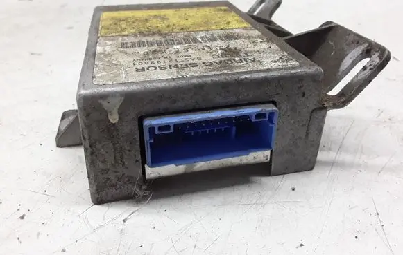 Mazda 323 Airbag control unit/module 12192601