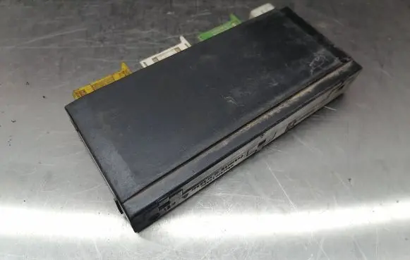 BMW 5 E34 Comfort/convenience module 1379739 61351379739