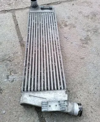 Renault Megane II Intercooler radiator 8200115540