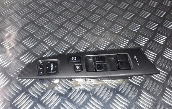 Lexus IS 220D-250-350 Electric window control switch 8404053070