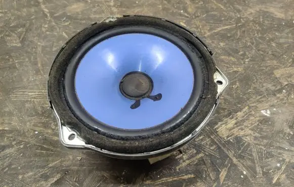 KIA Sorento Rear door speaker cover trim 963303E001
